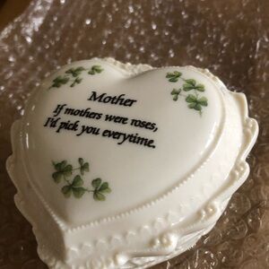 Mother Heart-Shaped Trinket Box in Cream with Green Detail